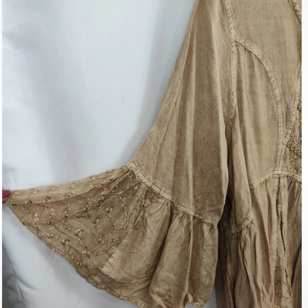 NWOT Roamans Rayon Blouse Women's Plus Size 18W Tan Embroidered Ruffled Sleeve - Picture 2 of 5
